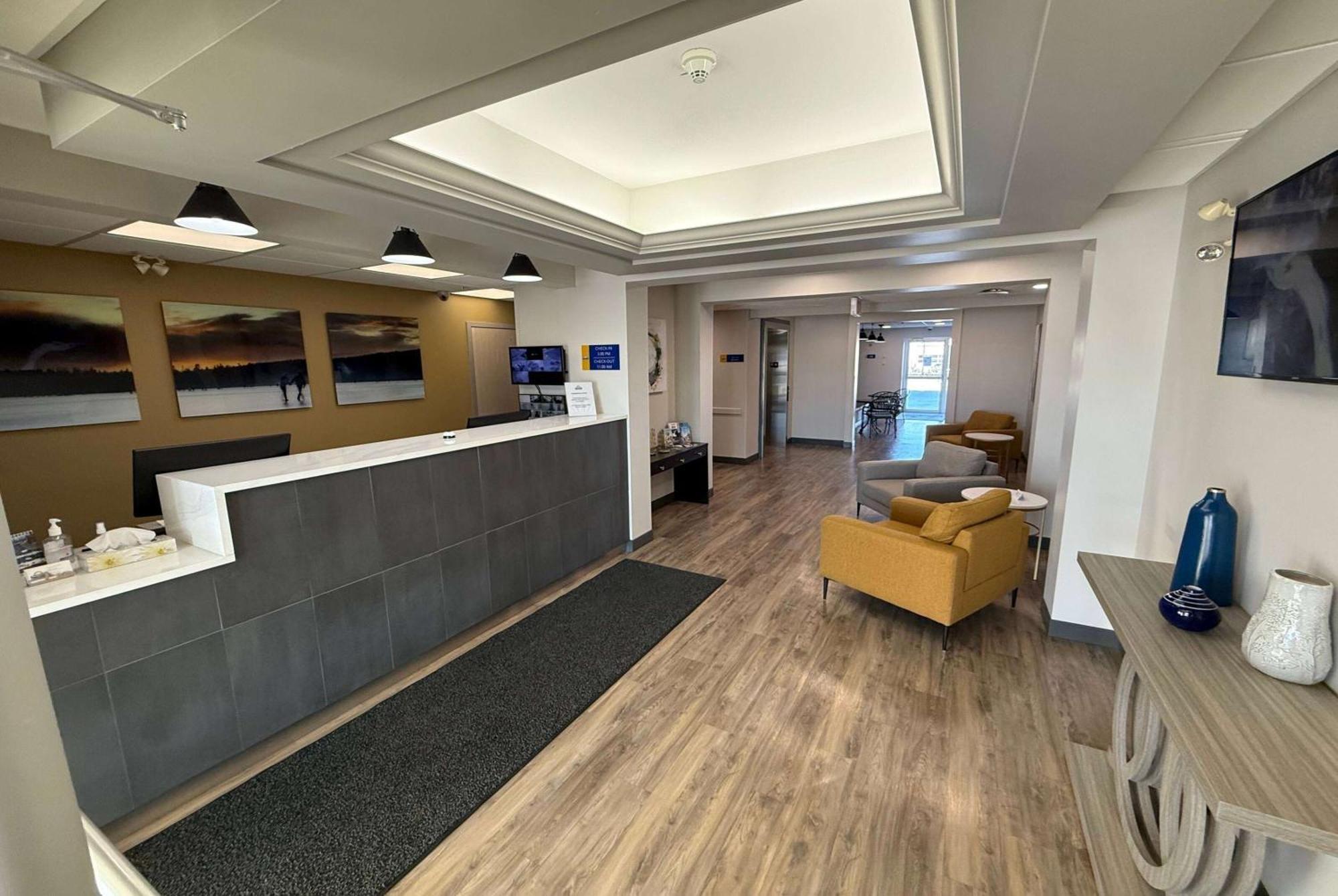 Days Inn By Wyndham Stony Plain Buitenkant foto